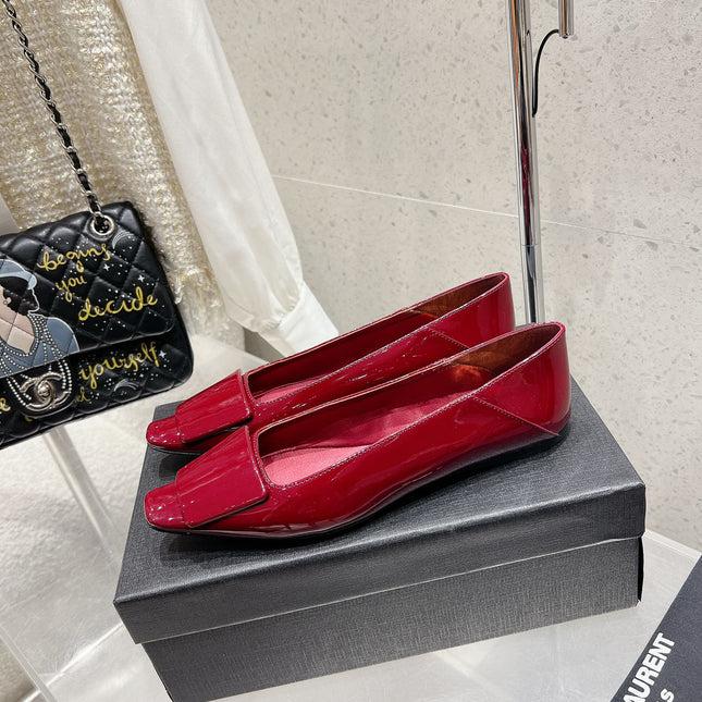 BALLERINA FLATS IN RUBY RED PATENT CALFSKIN
