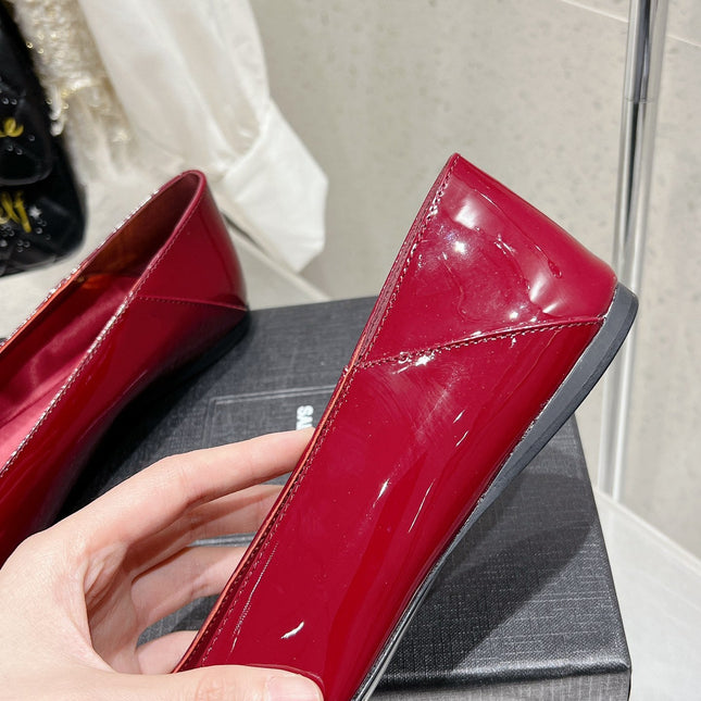 BALLERINA FLATS IN RUBY RED PATENT CALFSKIN