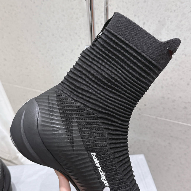 UNDER ARMOUR HYPER SNEAKER IN BLACK MIX WHITE KNITTED FABRIC