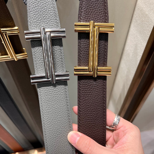 HM TRAVERSE BELT BUCKLE & REVERSIBLE GRAY AND BLACK LEATHER STRAP 38 MM SILVER HARDWARE