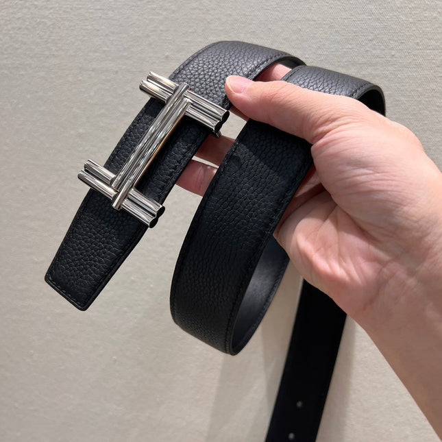 HM TRAVERSE BELT BUCKLE & REVERSIBLE BLACK LEATHER STRAP 38 MM SILVER HARDWARE
