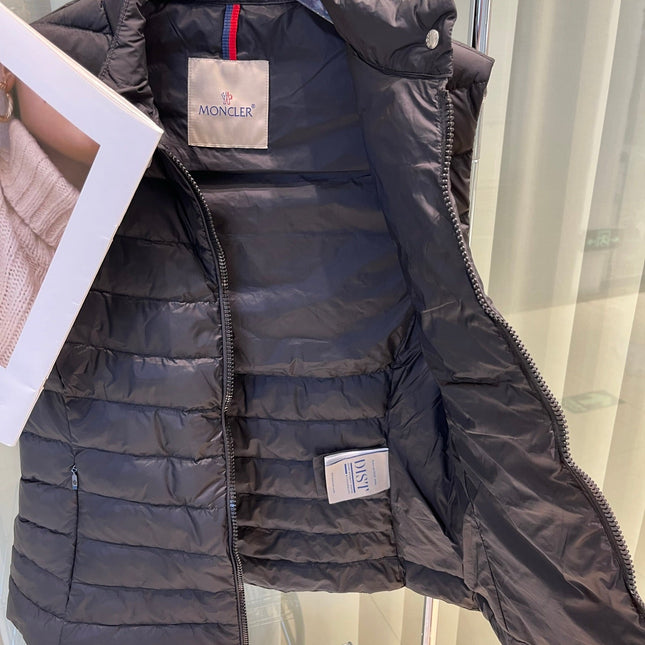 MONCLER 25S DOWN VEST IN BLACK 008