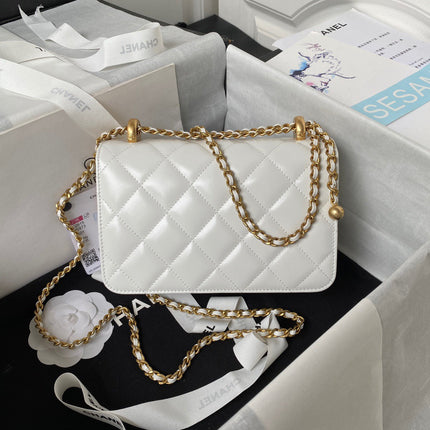 MINI FLAP BAG 19 IN WHITE CALFSKIN WITH DOUBLE GOLD BALL