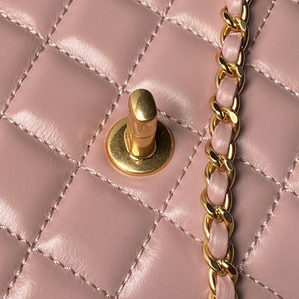 CHANEL 25S CLASSIC COCO HANDLE BAG 19 CM IN LIGHT PINK LAMBSKIN WITH GOLD HARDWARE