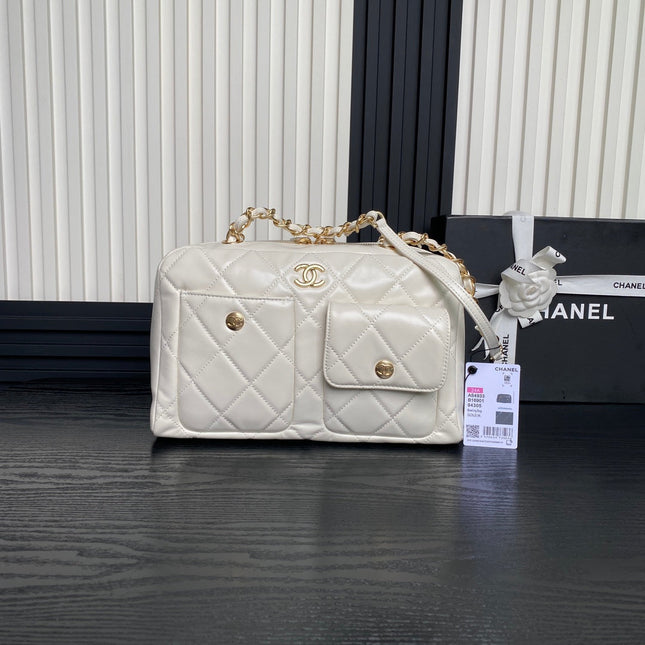 BOWLING BAG 29 IN OFF-WHITE CALFSKIN GOLD HARDWARE