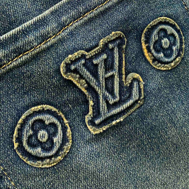 LV STRAIGHT LEG JEANS 239598