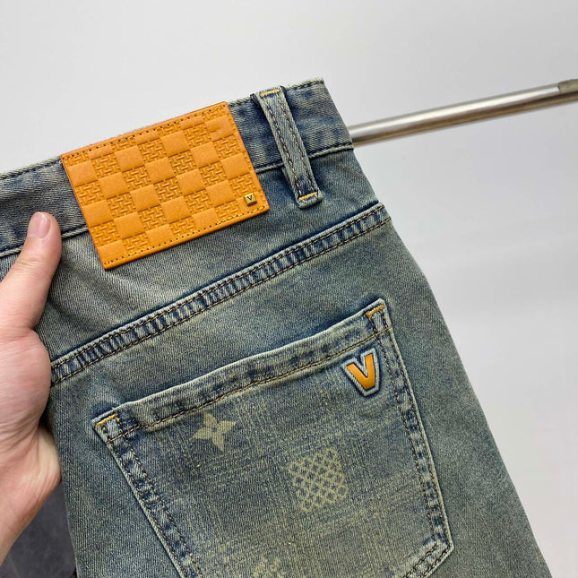 LV STRAIGHT LEG JEANS 239597