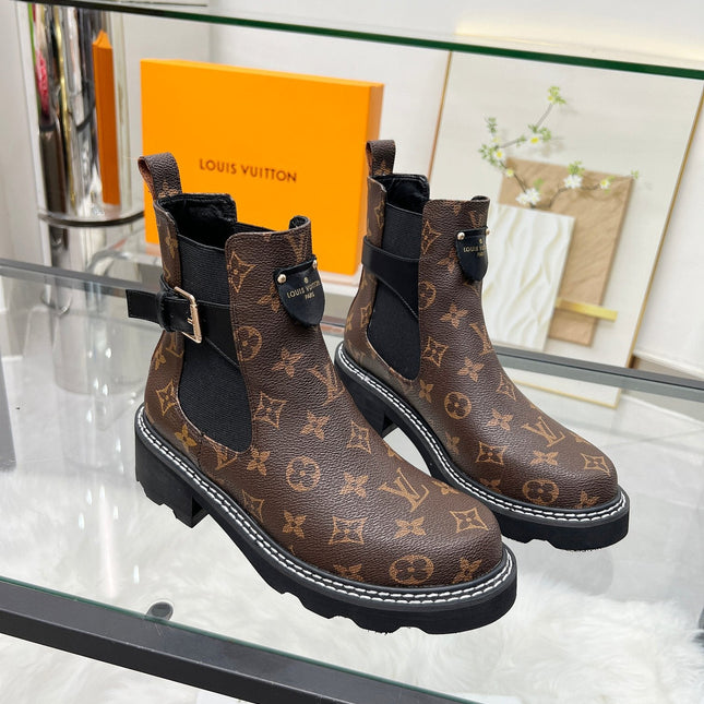 LV WOMEN'S SHORT BOOTS IN CHOCOLATE BROWN MONOGRAM CALFSKIN