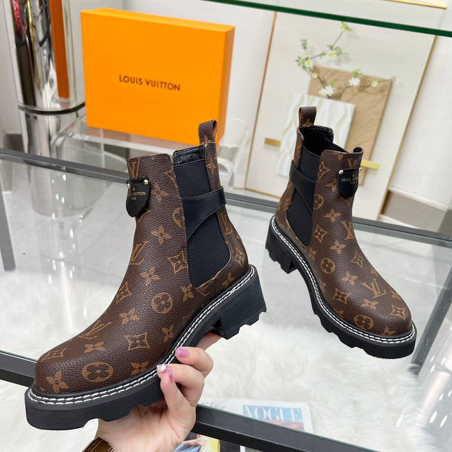 LV WOMEN'S SHORT BOOTS IN CHOCOLATE BROWN MONOGRAM CALFSKIN