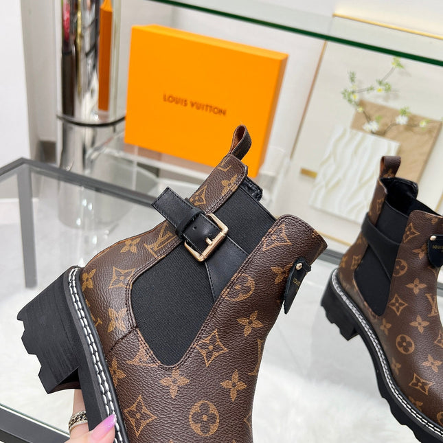LV WOMEN'S SHORT BOOTS IN CHOCOLATE BROWN MONOGRAM CALFSKIN