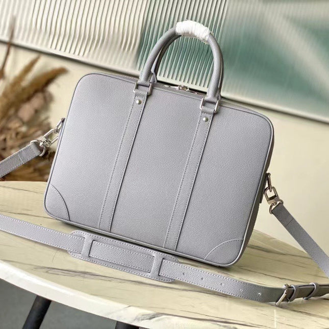 PORTE-DOCUMENTS VOYAGE PM 36 IN DOVE GRAY CALFSKIN