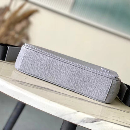 DISTRICT PM 26 IN DOVE GRAY CALFSKIN