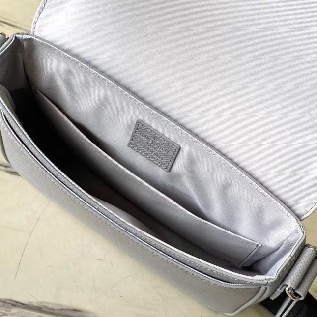DISTRICT PM 26 IN DOVE GRAY CALFSKIN