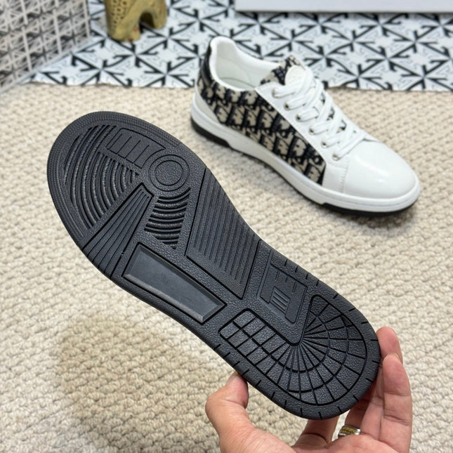 CD CASUAL SNEAKER WHITE AND BLACK CALFSKIN