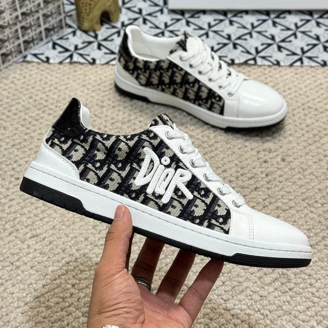 CD CASUAL SNEAKER WHITE AND BLACK CALFSKIN