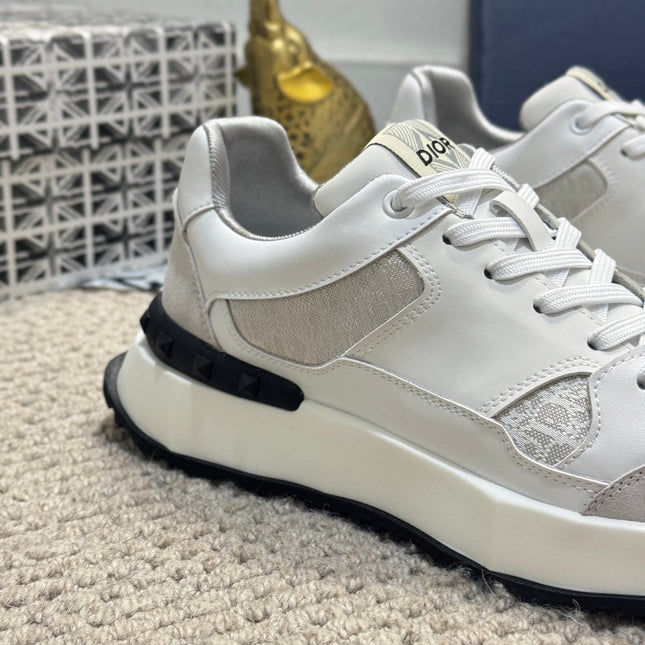 CD B25 SNEAKER WHITE AND BEIGE CALFSKIN