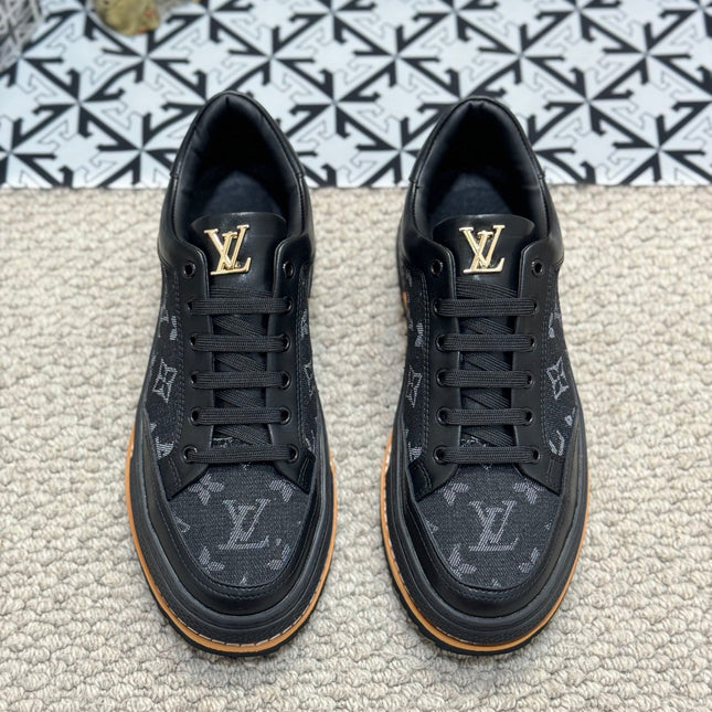 LV TRAINERS IN BLACK CALFSKIN AND JACQUARD