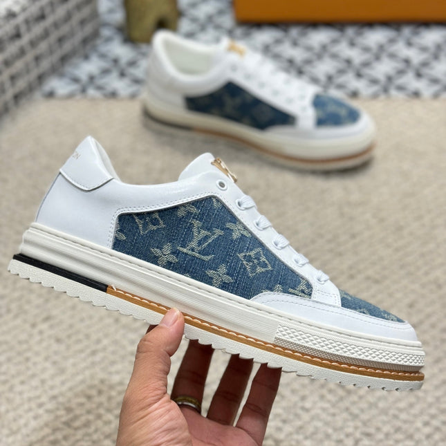 LV TRAINERS IN WHITE CALFSKIN AND BLUE DENIM JACQUARD