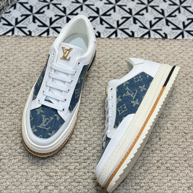 LV TRAINERS IN WHITE CALFSKIN AND BLUE DENIM JACQUARD