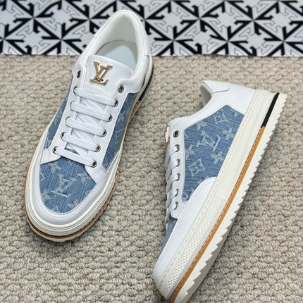 LV TRAINERS IN WHITE CALFSKIN AND SAPPHIRE BLUE JACQUARD