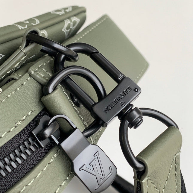 TRIO MESSENGER BAG 25 IN GREEN MONOGRAM SHADOW CALFSKIN