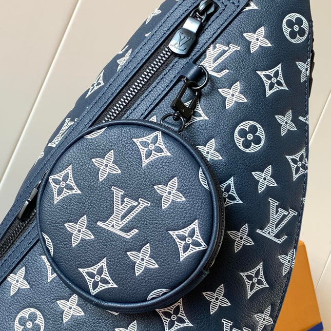DUO CROSSBAG BAG 42 IN BLUE AND WHITE MONOGRAM SHADOW COWHIDE