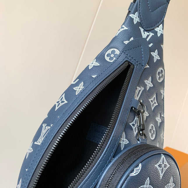 DUO CROSSBAG BAG 42 IN BLUE AND WHITE MONOGRAM SHADOW COWHIDE