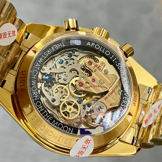 A SPEEDMASTER IN GOLD FOR APOLLO 11