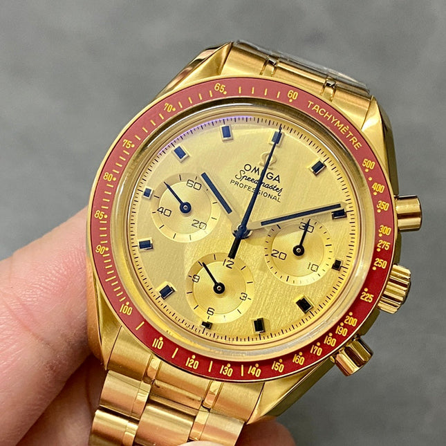 A SPEEDMASTER IN GOLD FOR APOLLO 11