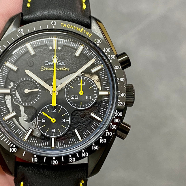 SPEEDMASTER DARK SIDE OF THE MOON BLACK CERAMIC ON RUBBER STRAP