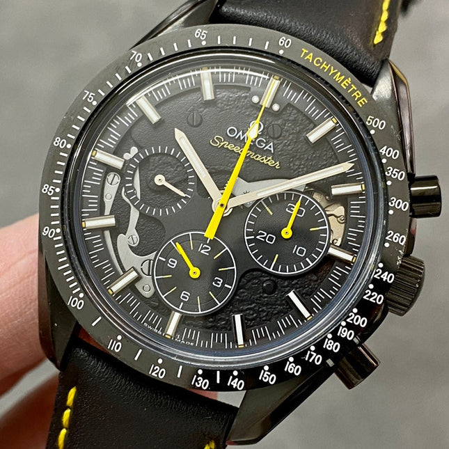 SPEEDMASTER DARK SIDE OF THE MOON BLACK CERAMIC ON RUBBER STRAP