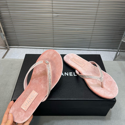 CRYSTAL THONG SANDAL IN FLAMINGO PINK SUEDE