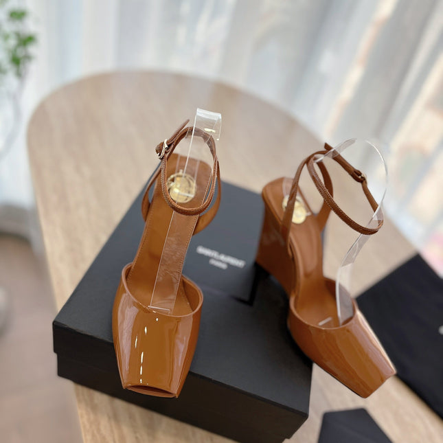 LA SCANDALE HIGH 10 CM WEDGE SANDALS IN BRONZE BROWN PATENT LEATHER
