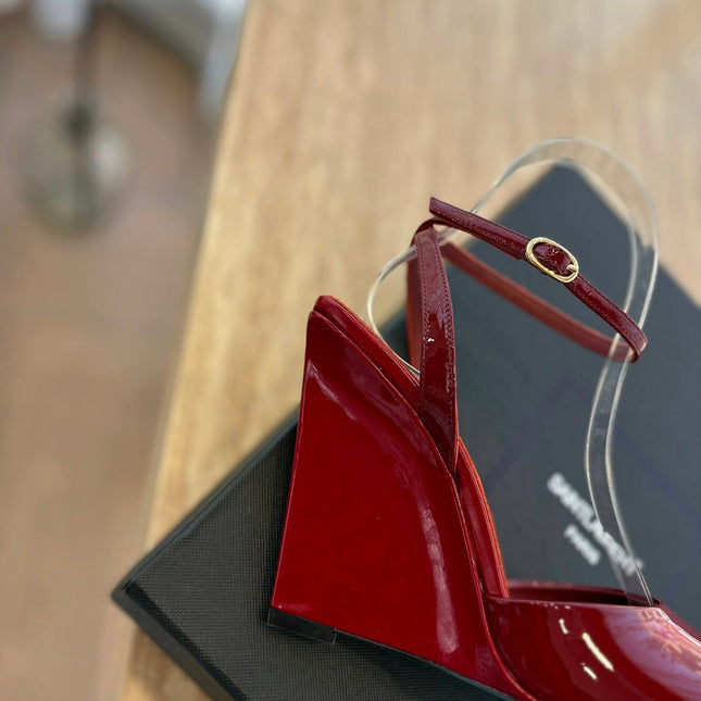 LA SCANDALE HIGH 10 CM WEDGE SANDALS IN CRIMSON RED PATENT LEATHER