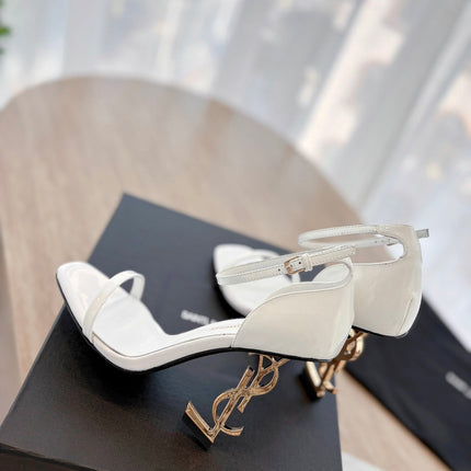 CLASSIC HIGH HEELS 10 CM IN WHITE PATENT CALFSKIN