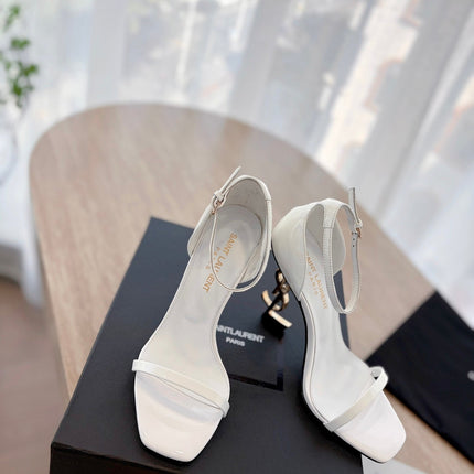 CLASSIC HIGH HEELS 10 CM IN WHITE PATENT CALFSKIN