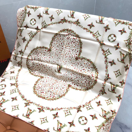 LV SCARF 90 CM IN SILK 704581