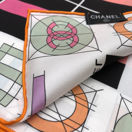 CHANEL 25S SCARF 90 IN SILK 704583