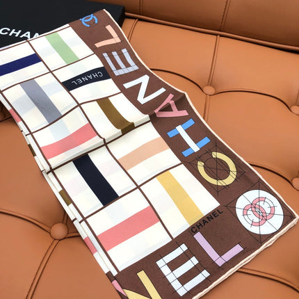 CHANEL 25S SCARF 90 IN SILK 704586
