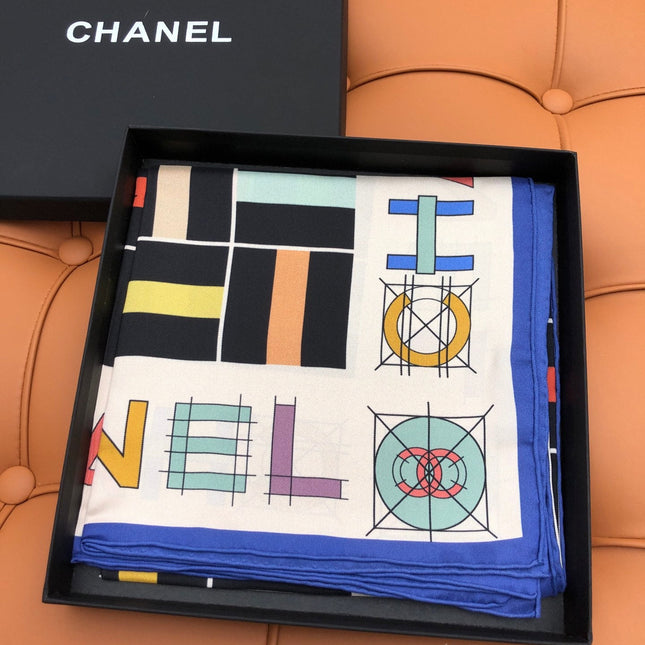 CHANEL 25S SCARF 90 IN SILK 704587