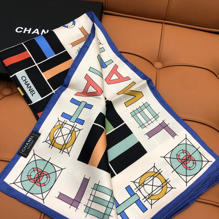 CHANEL 25S SCARF 90 IN SILK 704587