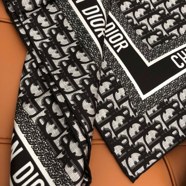 DIOR SCARF 90 IN SILK 704589