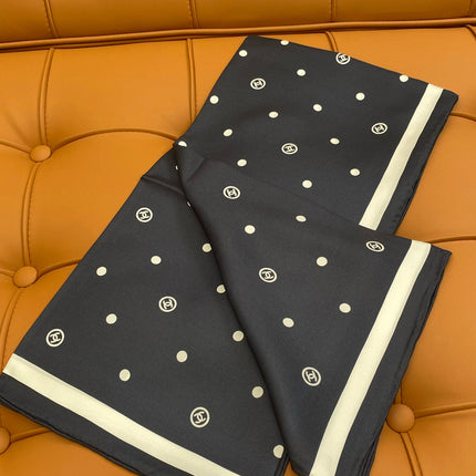 CHANEL 25S SCARF 90 IN SILK 704603