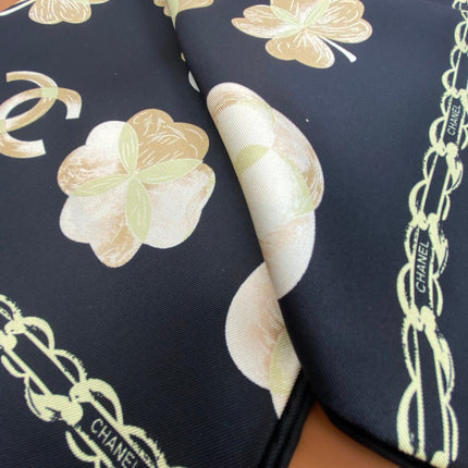 CHANEL 25S SCARF 90 IN SILK 703656