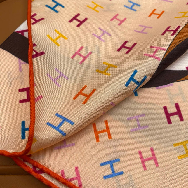 HERMES 25S SCARF 90 IN SILK 703679