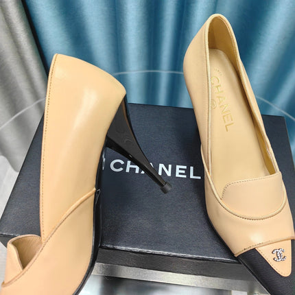 HIGH HEELS IN DARK CREAM MIX BLACK SHEEPSKIN