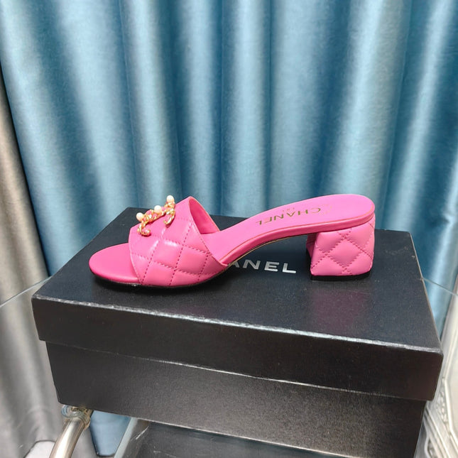 MULE SLIDE SANDAL IN BRIGHT PINK LAMBSKIN