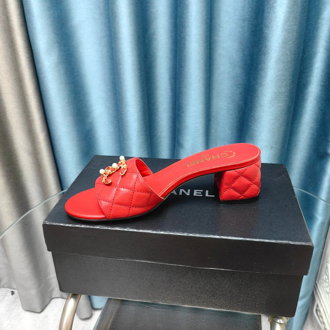 MULE SLIDE SANDAL IN CHERRY RED LAMBSKIN