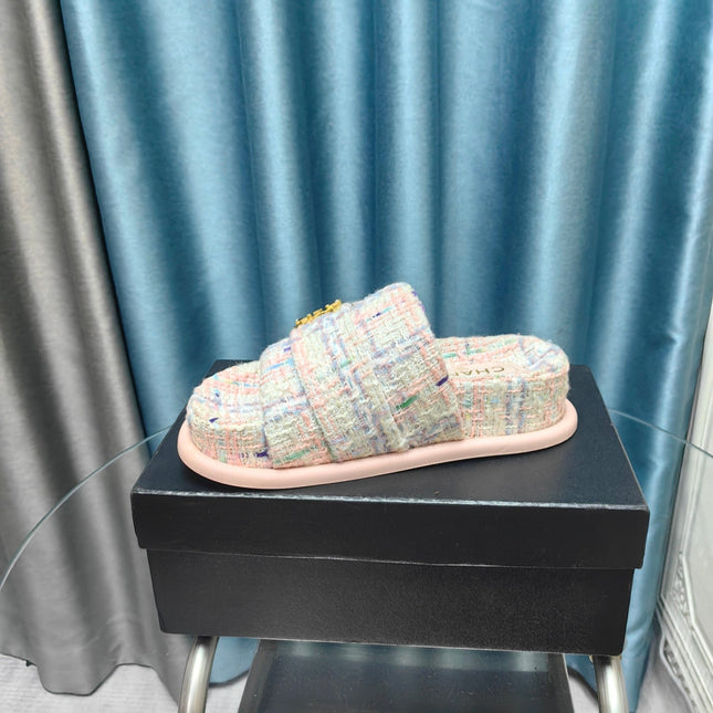 PLATFORM HEELS SANDALS IN LIGHT PINK TWEED