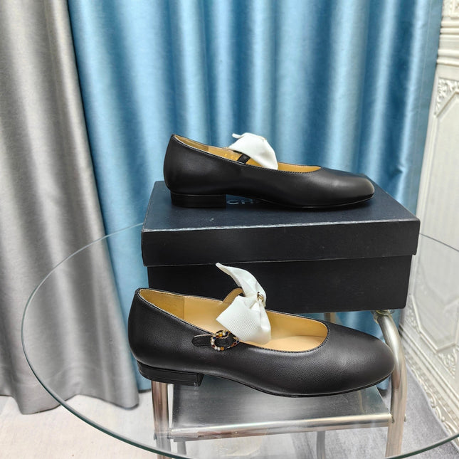 MARY JANE SHOES BLACK SHEEPSKIN WITH WHITE BOW